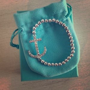 Anchor bracelet